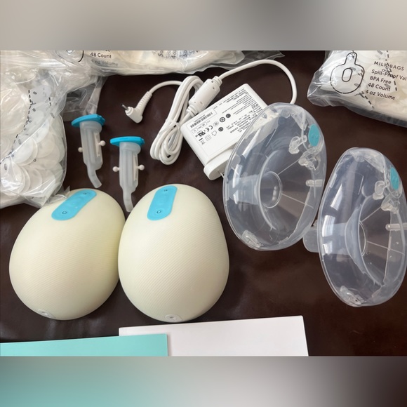 Willow 2.0 plus additional bags - Picture 5 of 5